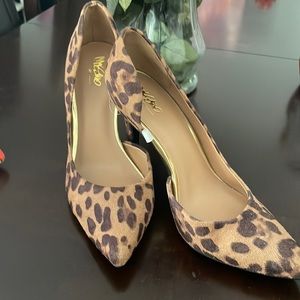 Semi Nuevo zapato animal print